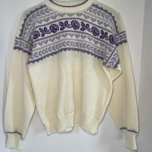 Vintage Grandmacore Icelandic Wool sweater - handmade - Valhalla collective S-XS